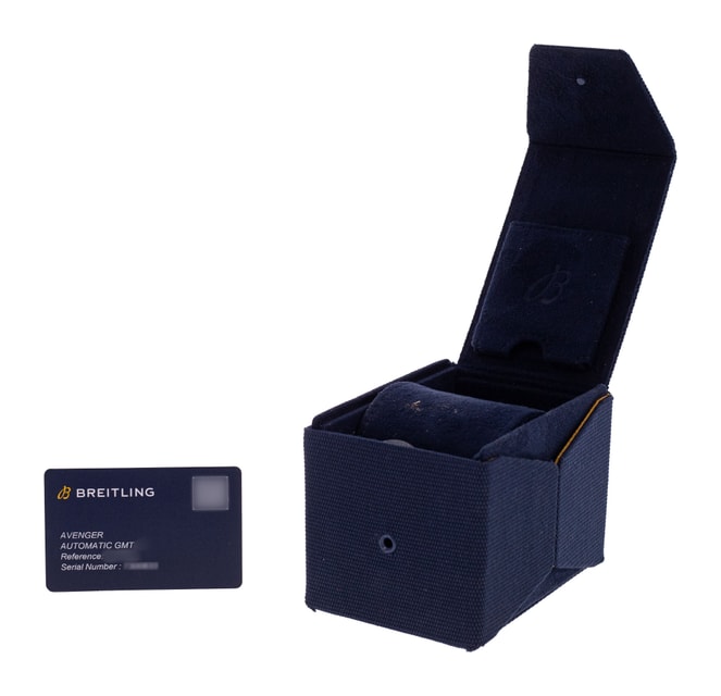 Breitling Avenger Automatic GMT 45 Night Mission V32395 Image 4